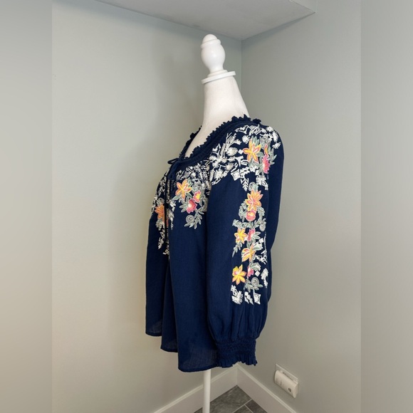 Sundance Cotton Embroidered Peasant Boho Floral Navy Boho Blouse Top Sz  Medium - Picture 7 of 17